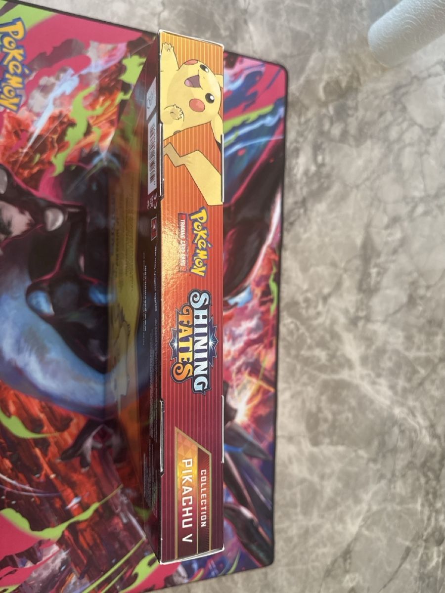 Pokémon Carte collezionabili: Pokemon Shining Fates: Pikachu V Collection – Nuovo e nell'imballaggio originale da Buchs ZH venduto da ber_wjl8 3