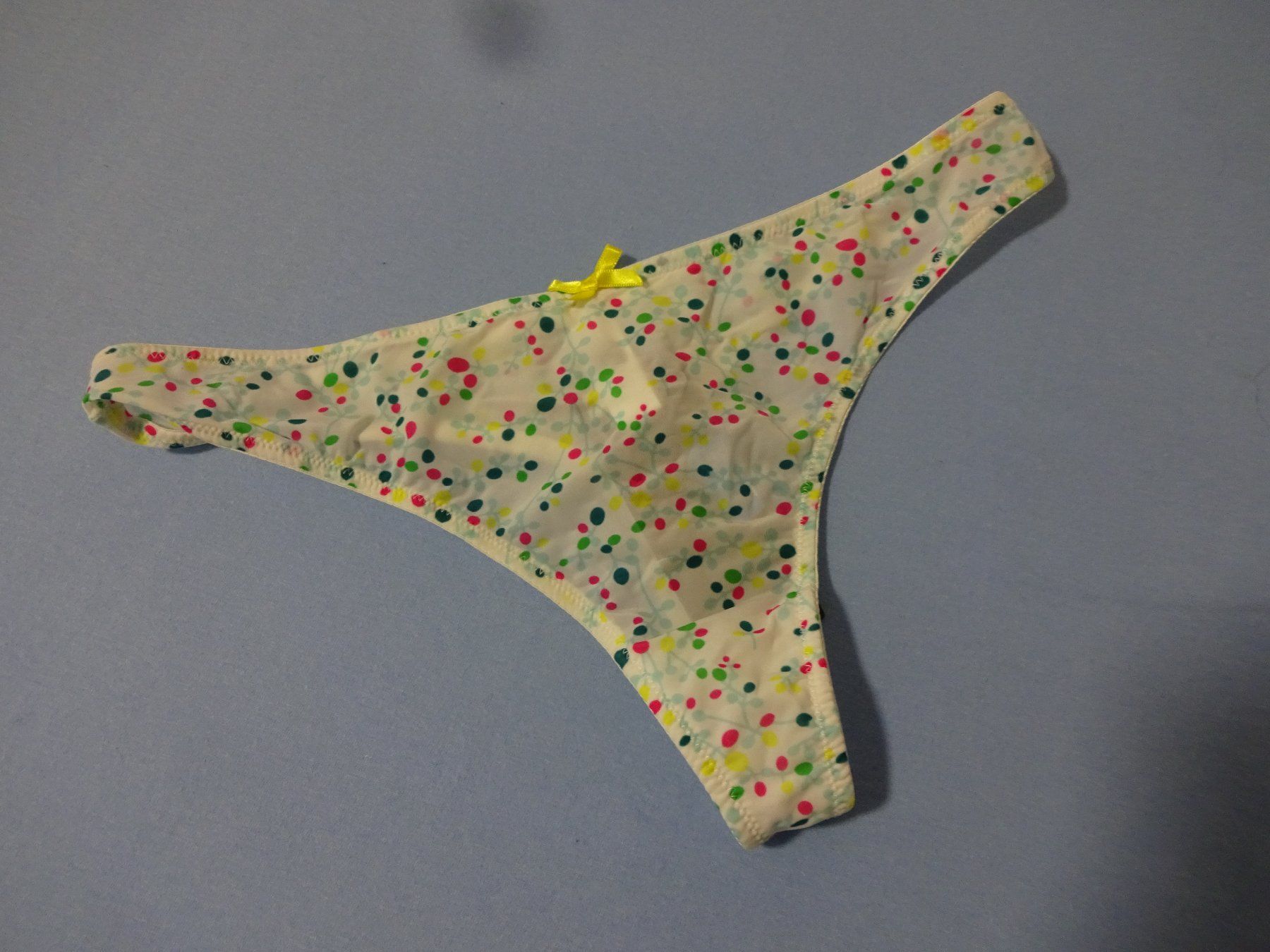 Altra biancheria intima: Herziger String/Ladies – Nuovo (secondo la descrizione) da Rothrist venduto da Mistery1