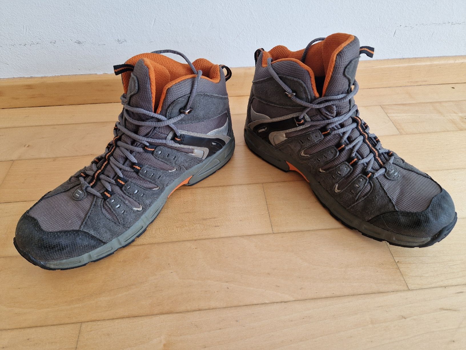 Meindl Scarpe da uomo: Fast neuwertige Meindl Wanderschuhen Gr. 36 – Usato da Zürich venduto da Margherita_90 1