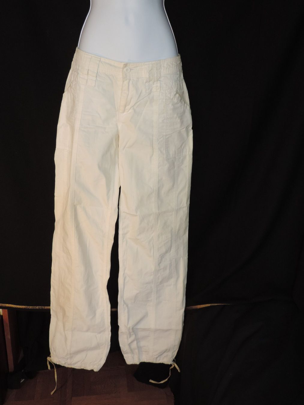 Pantaloni: pantalon droit blanc – Usato da Genève venduto da Axelle333 1