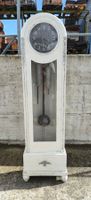 Antike Standuhr weiss vintage
