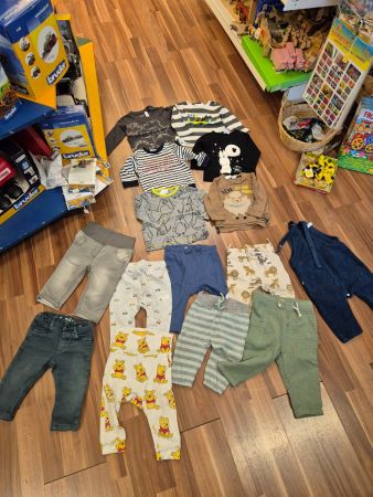 6 Pullis und 9 Hosen gr 74 K2