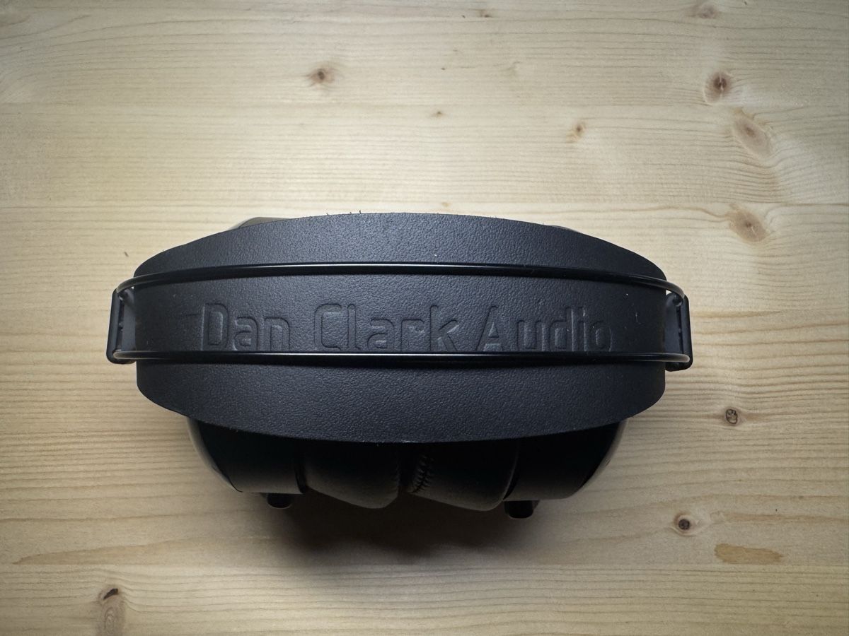 Kopfhörer: Dan Clark Aeon 2 Noire – Neu (gemäss Beschreibung) aus Binningen von mareger 2