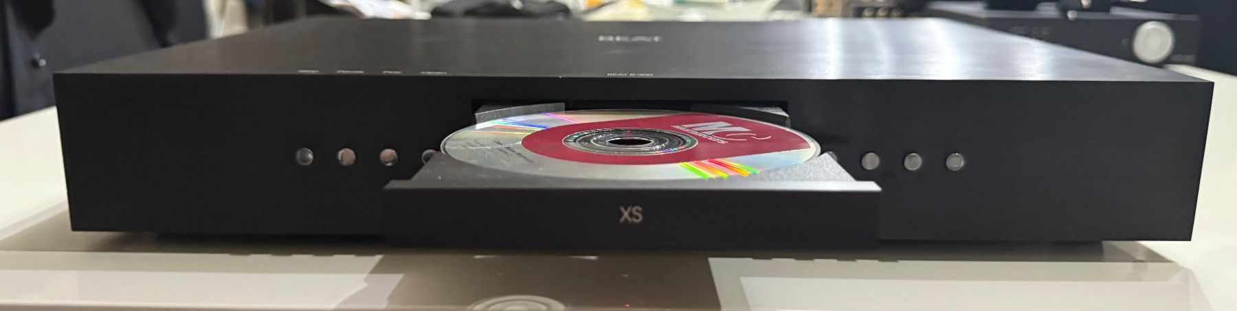 Zenec Lettore multimediale & Streamer: DENSEN BEAT B-400 XS CD Player - Stunning! – Usato da Schlieren venduto da BT89 7