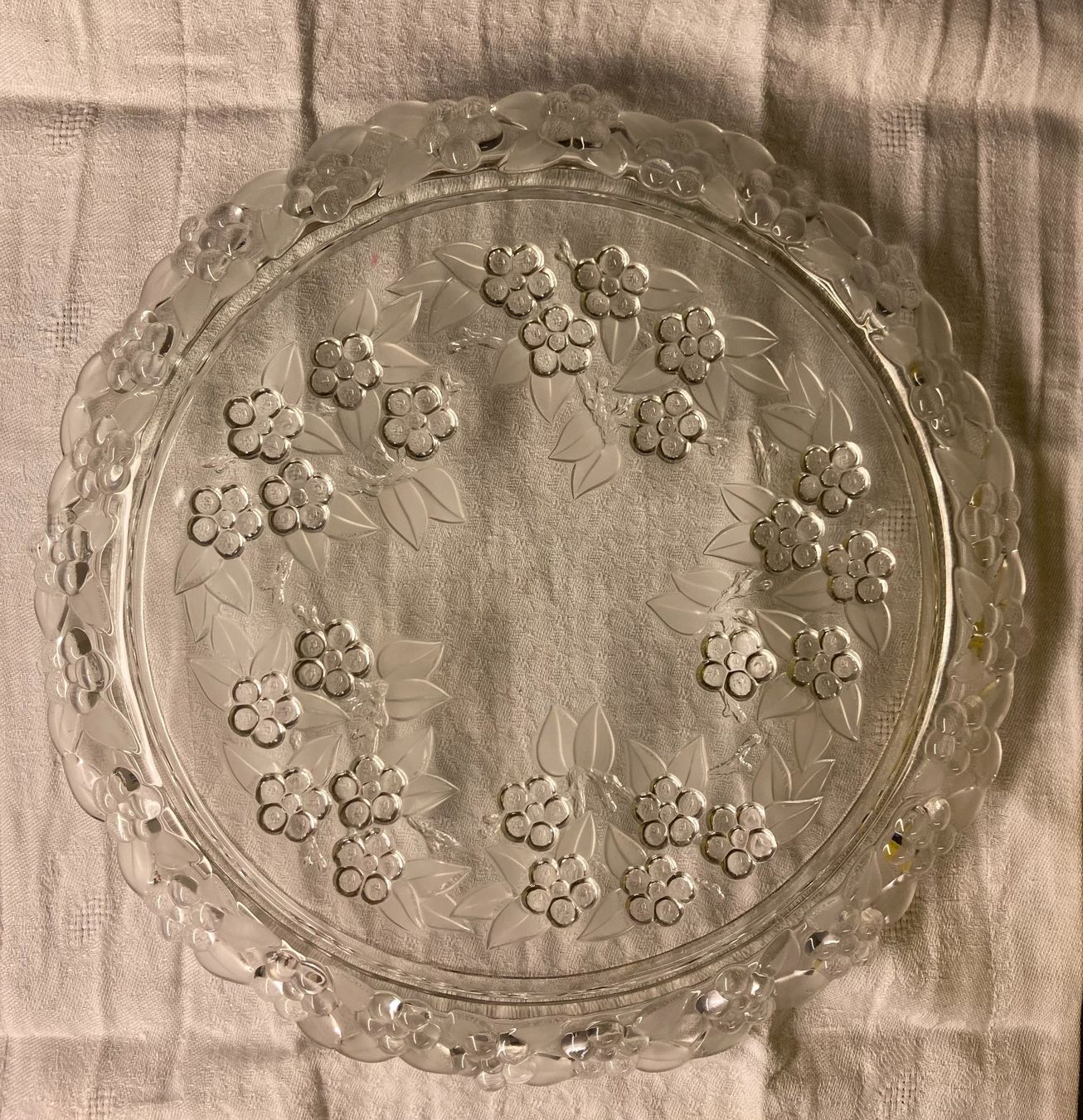 Piatti di portata: Vintage Tortenplatte mit Blumenmuster – Usato da Riniken venduto da begeh-r-bar