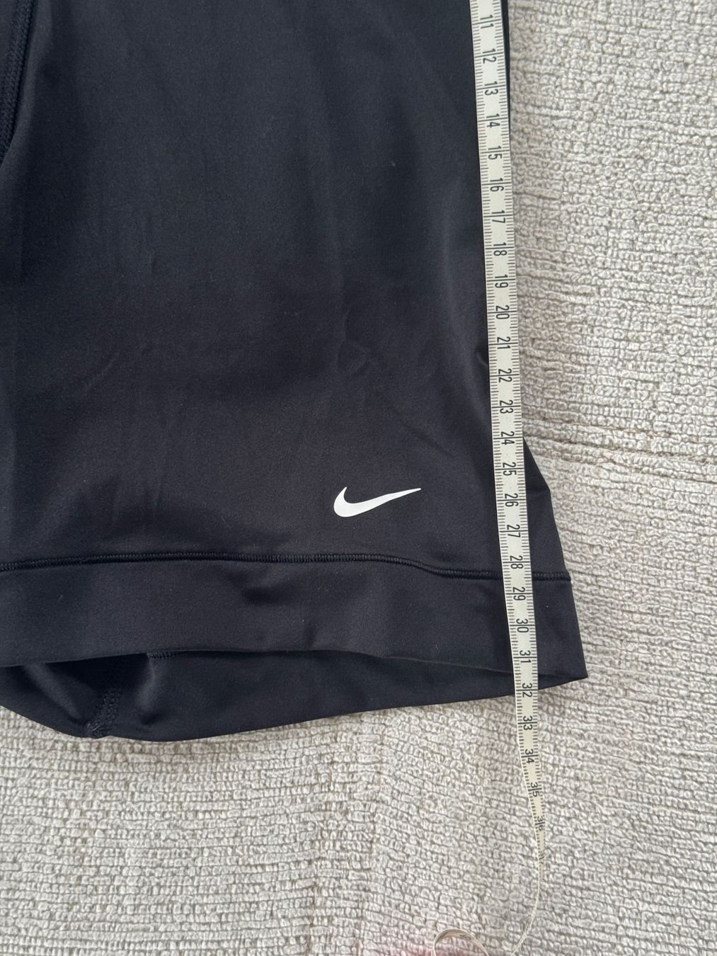Nike Pantaloni: Nike | Tights – Nuovo (secondo la descrizione) da Horgen venduto da onur_5 5
