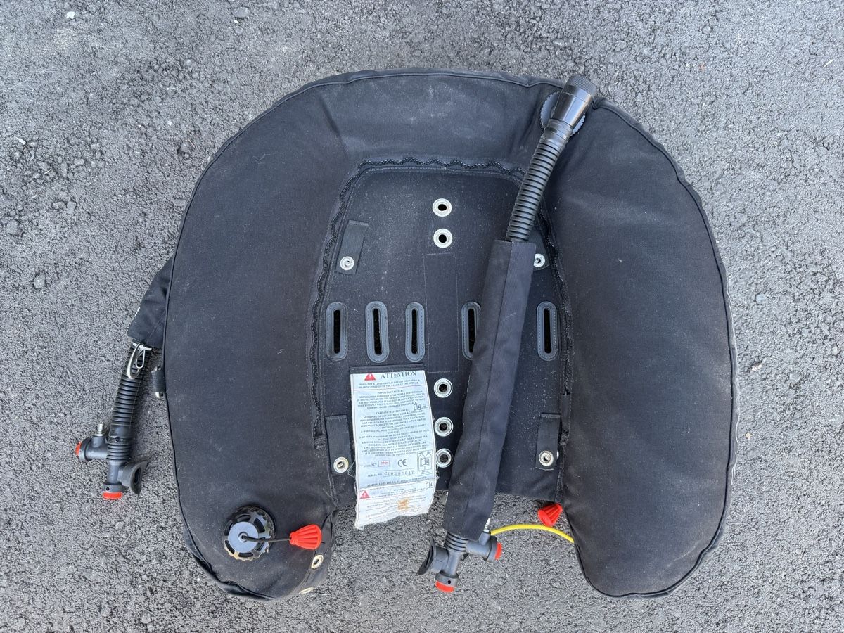 Atemregler & Jackets: Tauchjacket – Defekt aus Küssnacht am Rigi von hoi07 3