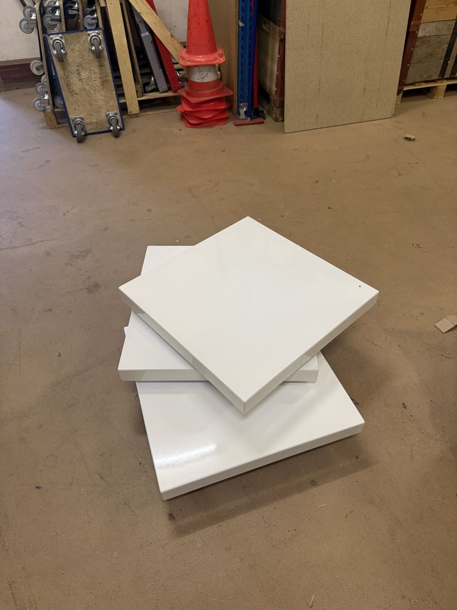 Tavoli: Table basse – Usato da Payerne venduto da edu_yqz5 1