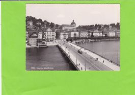 Luzern-Quaibrücke-Oldtimer-belebt