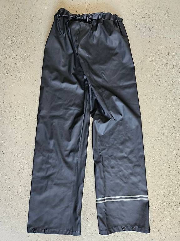 Pantaloni: Pyttpytt Skybyger Regenhose Schwarz Gr. 14 / ca. 164 – Usato da Kloten venduto da Samerus 3