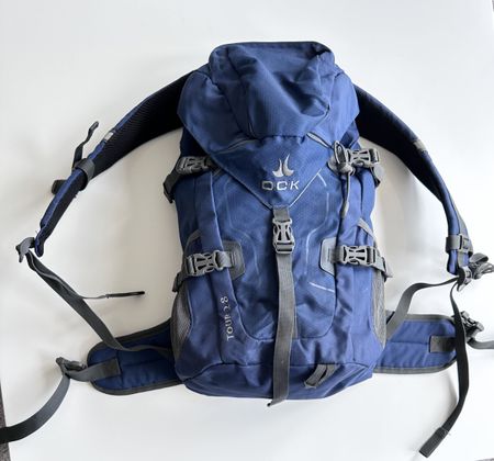 NEUW 💙 Wanderrucksack blau 28 Liter - Top Zustand!