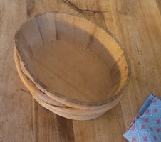 Baquet à crème ancien en bois cerclé