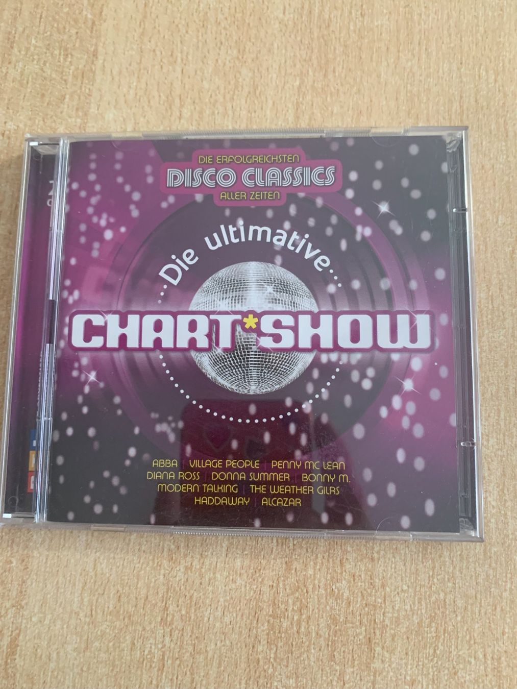 CDs: Die Ultimative ChartShow Disco Classics (Doppel-CD) – D'occasion à Reinach BL par con_ync2