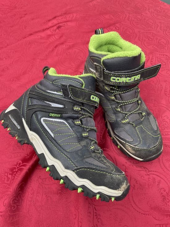 Scarpe per ragazzi: Junge Cortina Boots Stiefel 37 Winter – Usato da Bergdietikon venduto da antovale
