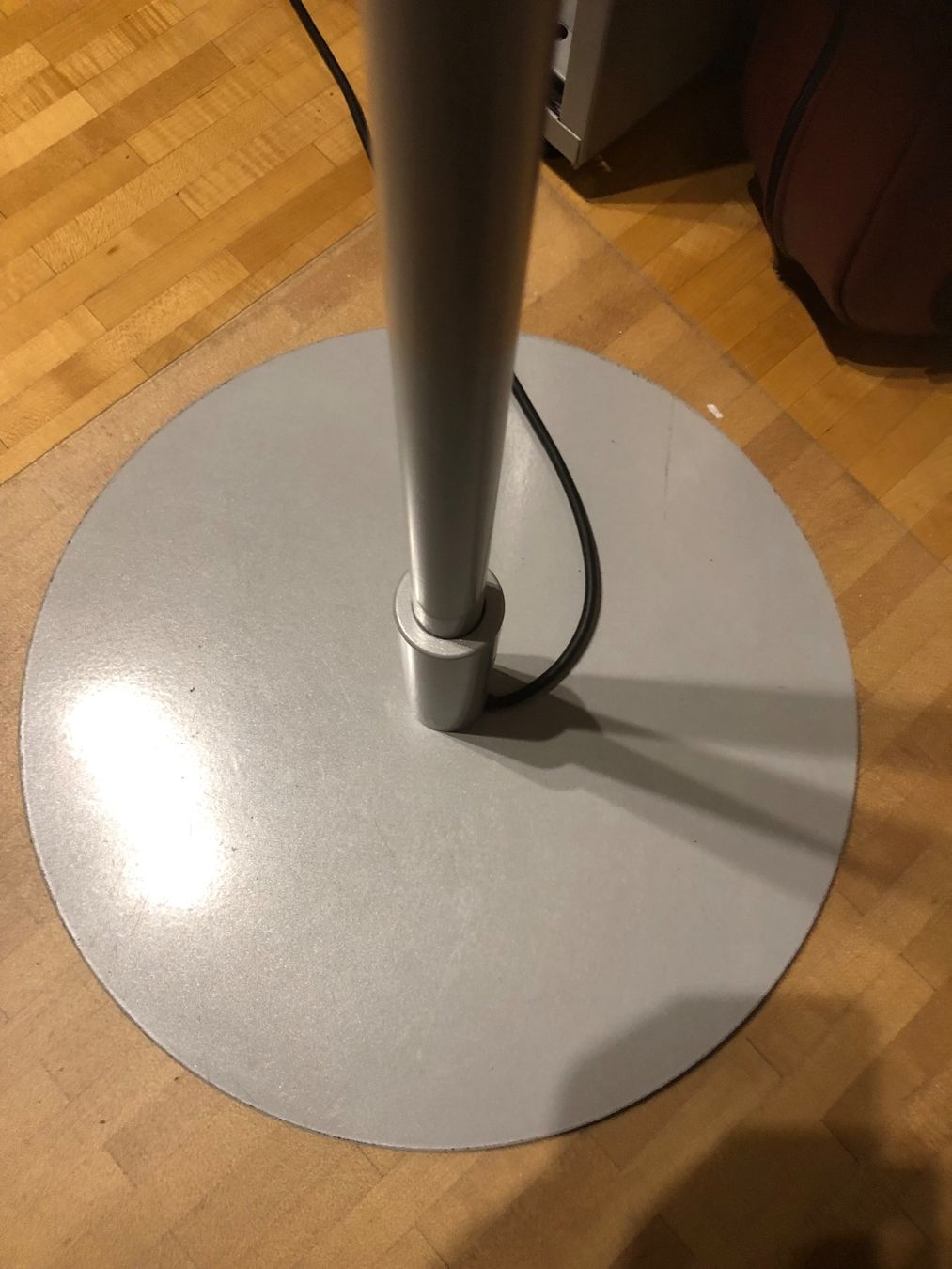 Lampade: Büro Stehleuchte mit Bewegungsmelder – Usato da Zollikofen venduto da Schuba 1