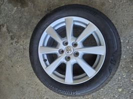 Toyota Avensis Alufe mit Bridgestone Reifen 215/55R17 94W 1g