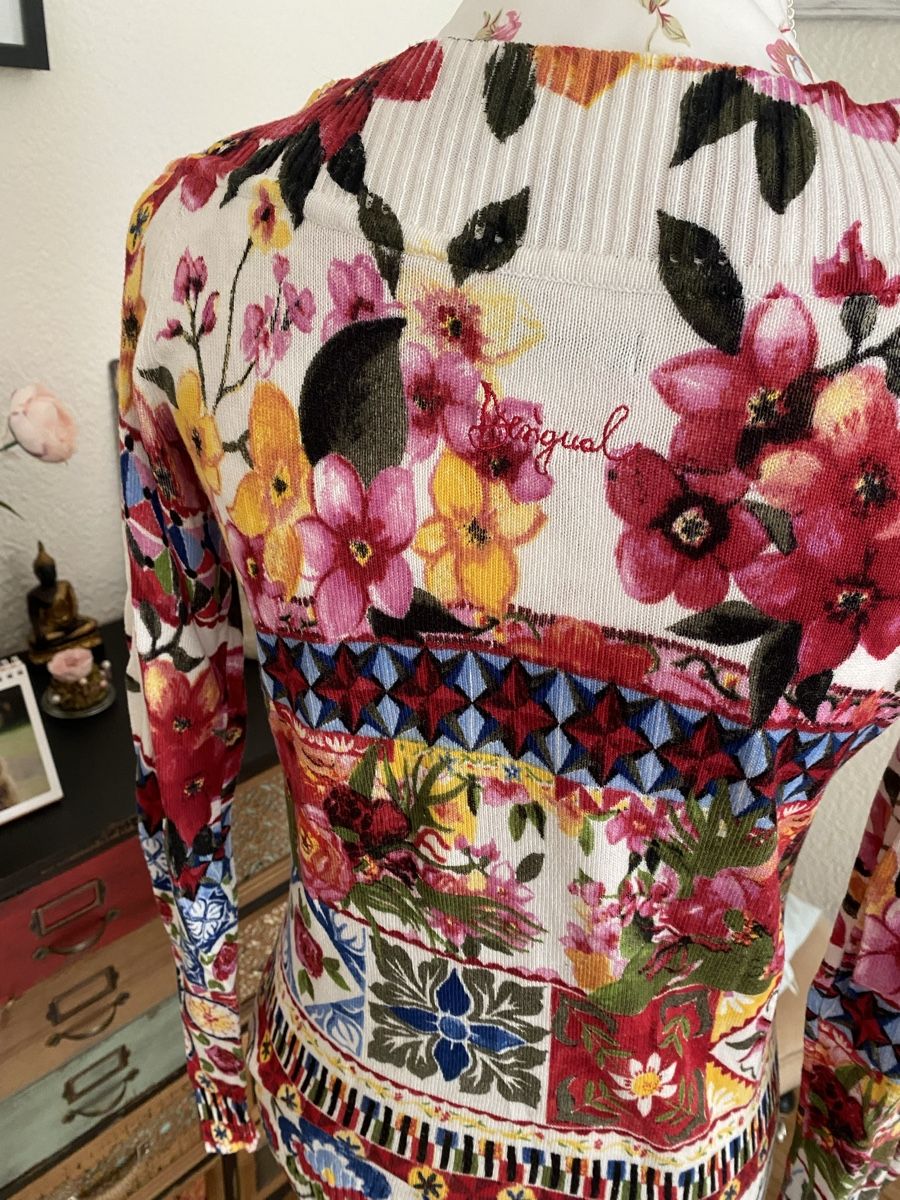 Desigual Maglioni & Felpe: Schöner Desigual Pullover Blumen print Gr M – Usato da Schönenberg ZH venduto da Pfupfli1 2