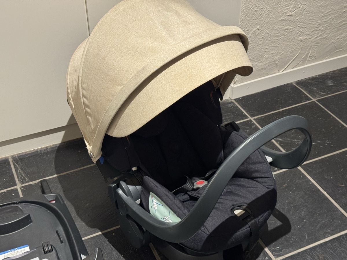 Stokke Carrozzine: Stokke Kinderwagen – Usato da Bergdietikon venduto da NathalieC02 4