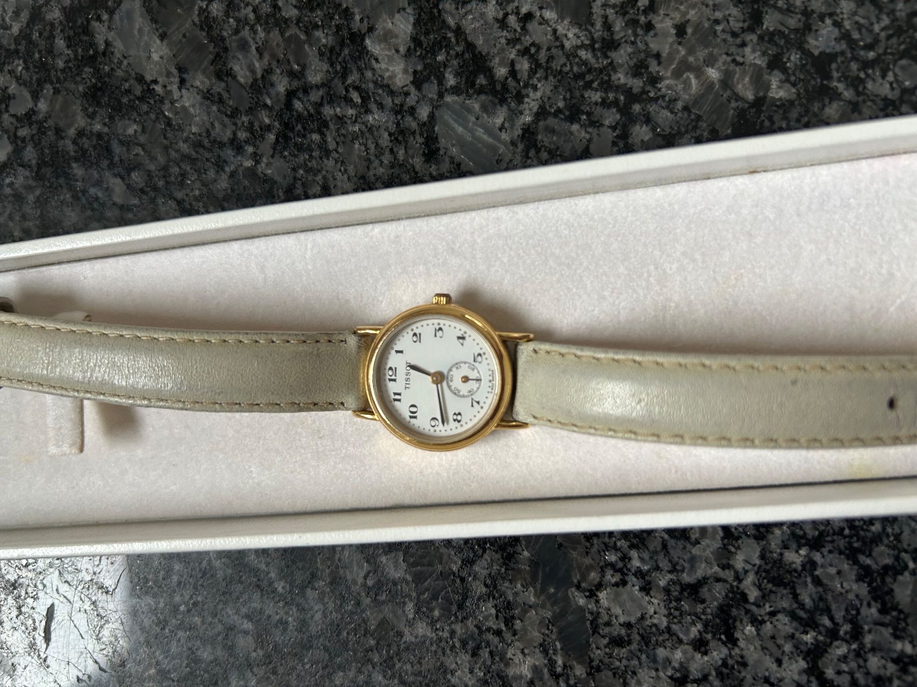 Tissot Orologi: Tissot Damenuhr – Usato da Eschenz venduto da glaro14