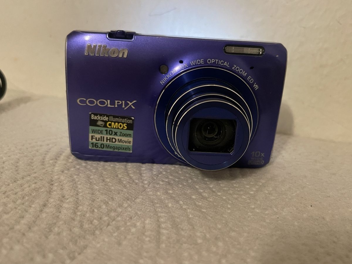 Coolpix Fotocamera: Nikon Coolpix S6300 Digital Kamera – Usato da Zürich venduto da beli_30 2
