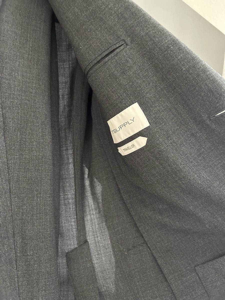 Suitsupply Anzüge: Suitsupply Suit – Gebraucht aus St. Gallen von meh_2tdn 1