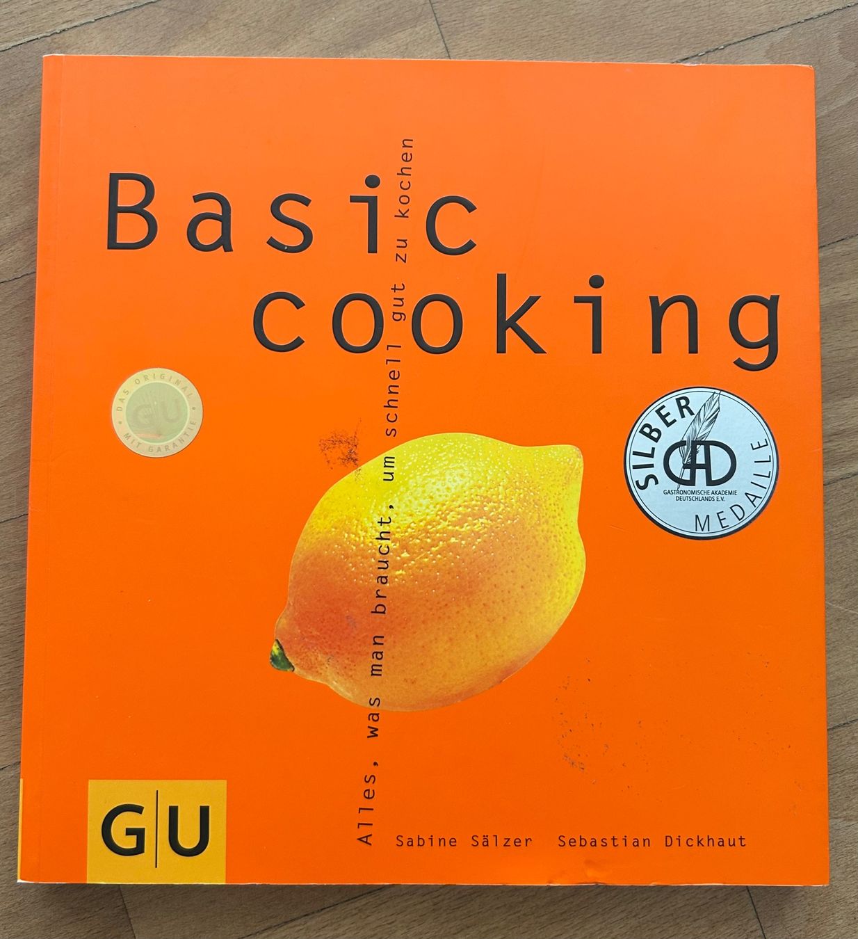 Bücher: Basic cooking Kochbuch: schnell, gut kochen lernen! – Gebraucht aus Dietlikon von pianita