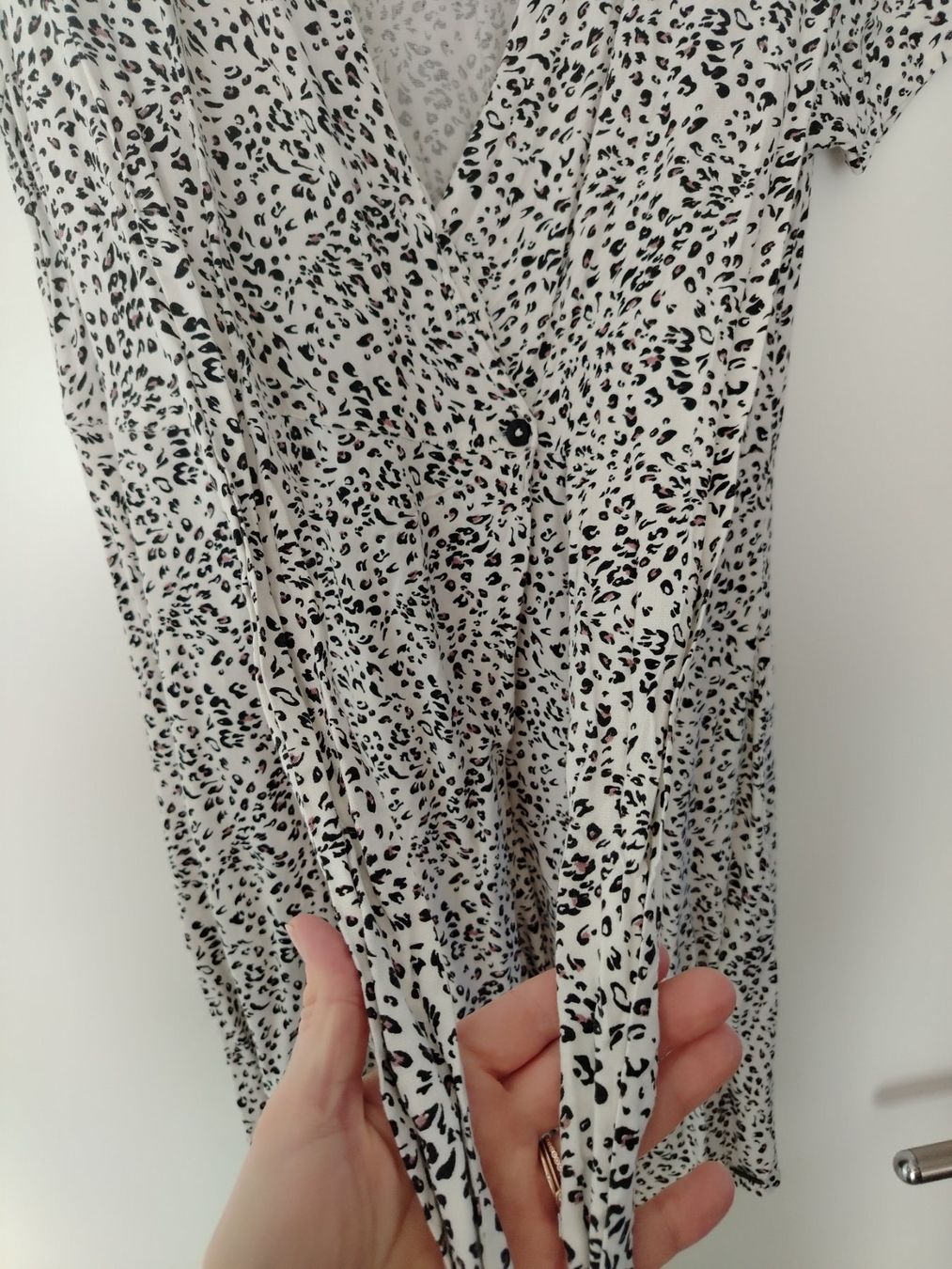 Vestiti: Minikleid Volcom mit Leoprint – Usato da Schönenbuch venduto da sop_n7zd 2