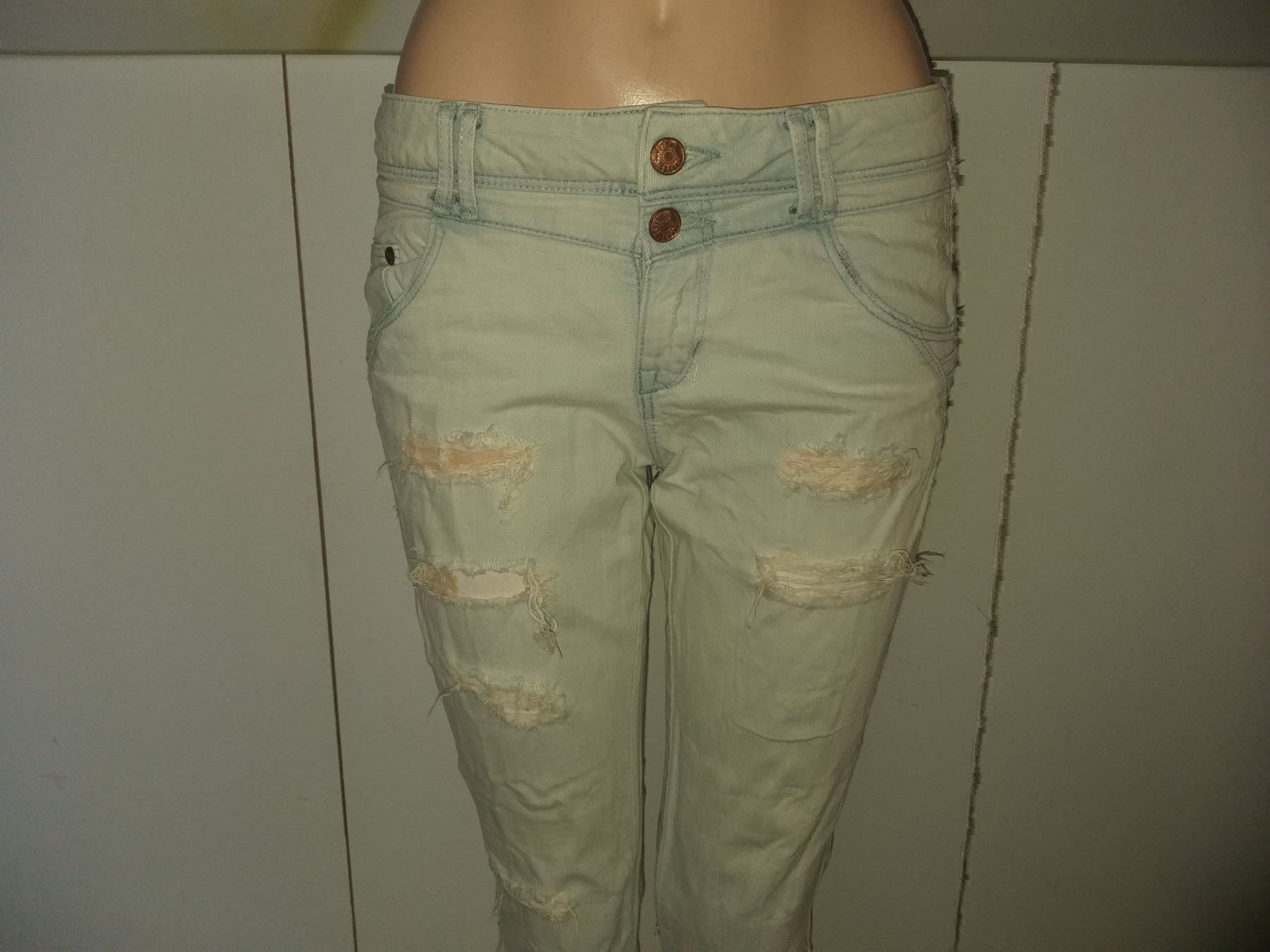 H&M Jeans: H&M Jeans SLIM REGULAR WAIST taille / Grosse 29 – Gebraucht aus Cossonay-ville von Super-Price-Quality 1