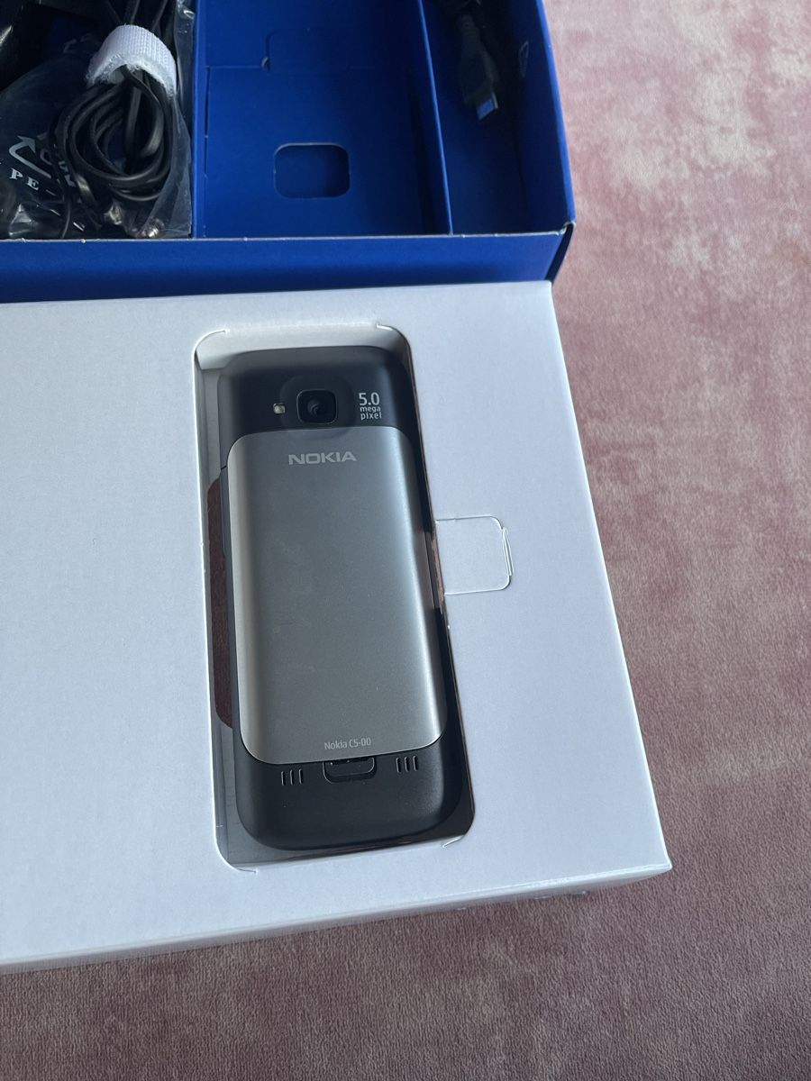 Nokia Handys / Smartphones: NOKIA C5 OVP 5 MP Neu – Neu und originalverpackt aus Regensdorf von mex5145 3