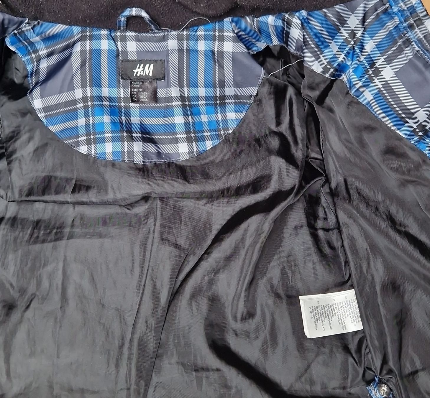 H&M Vestes & Manteaux: Kinder Winterjacke H&M – D'occasion à Hornussen par Rysrys 2