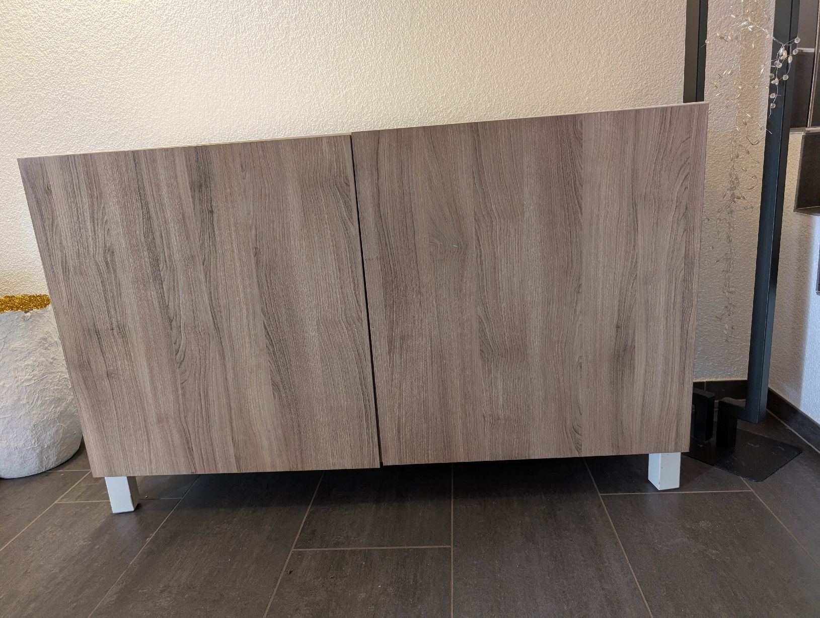Ikea Cassettiere: IKEA BESTÅ Kommode / Sideboard mit 2 Türen LAPPVIKEN – Usato da Wattwil venduto da Lilo111 1