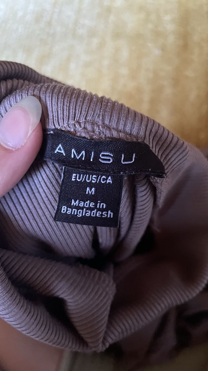 Blusen, T-Shirts & Tops: Tops assorted brands size S/M used condition – Gebraucht aus La Ferrière von Marbles 4