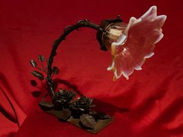 Lampe Art déco, fer forgé et tulipe opalescente, Année 40-50