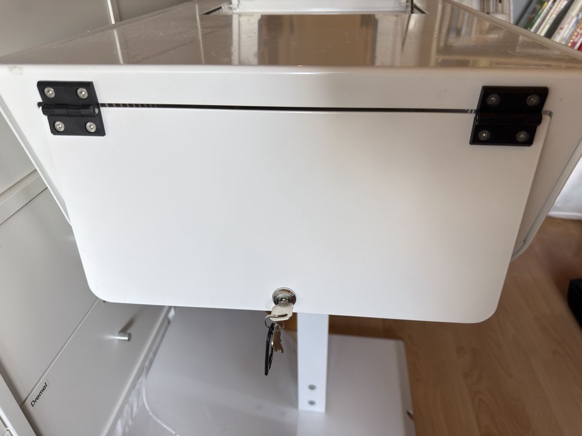 Altro in Decorazioni & Accessori: Druckerständer für Fotobox  – Usato da Konolfingen venduto da Mandala1 3