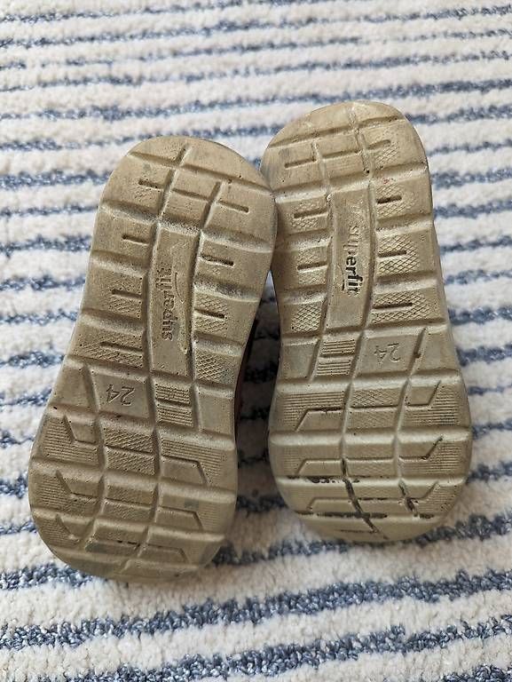 Scarpe per ragazzi: Turnschuhe Superfit Gr. 24 – Usato da Winterthur venduto da walliballi 4