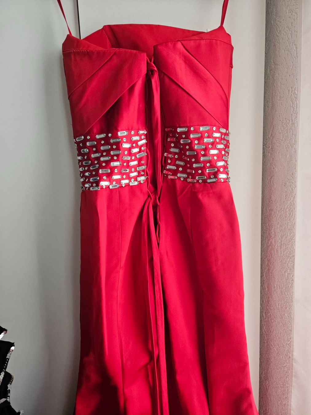 Kleider: Abendkleid rot Grösse XS mit Schmucksteinen – Gebraucht aus Diepoldsau von rin_d9yl 2