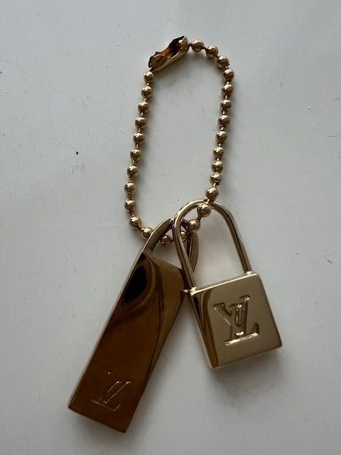 Louis Vuitton Schlüsselanhänger & - bänder: Louis Vuitton Anhänger original – Neu (gemäss Beschreibung) aus Walenstadt von ricamul 4