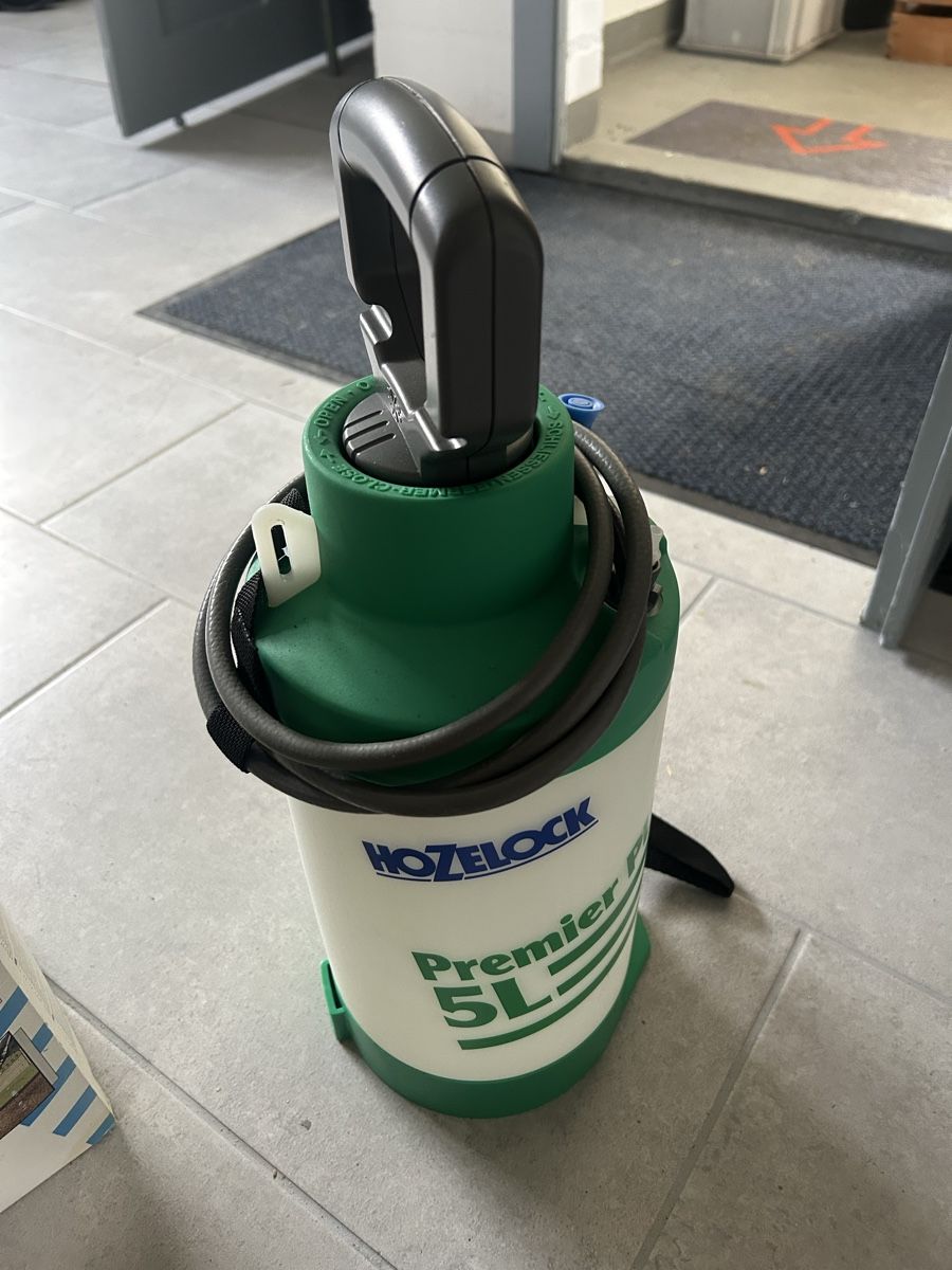 Tecnologia medica: Gartenspritze / Druckspritze Hozelock Premier 5L – Nuovo (secondo la descrizione) da Wittwil venduto da akl_8x79 1