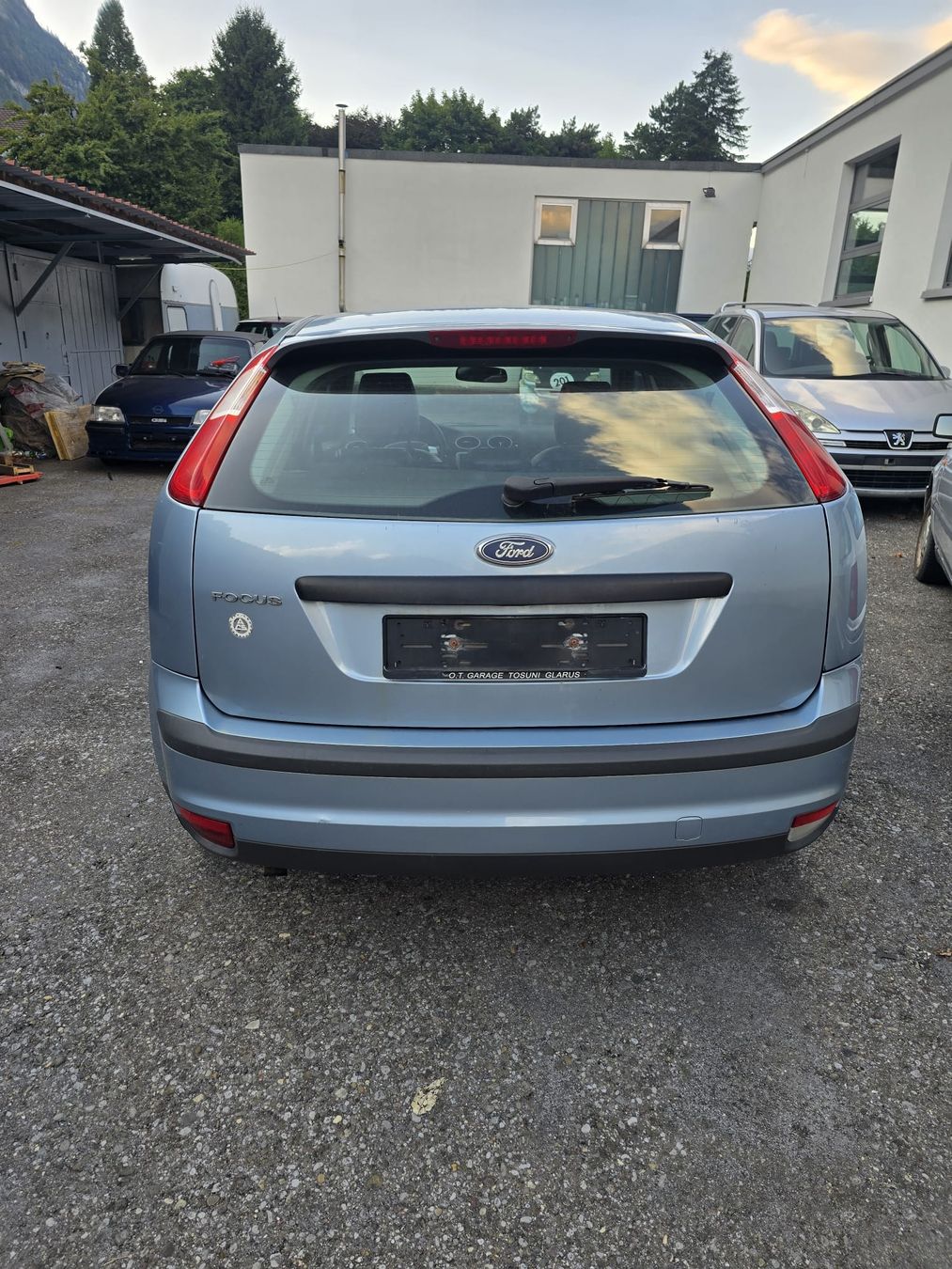 Ford Automobili: Ford Focus 1.6 16V – Difettoso da Netstal venduto da AutozoneGL 1