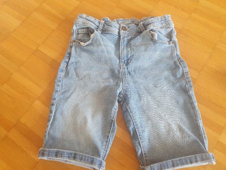 Short Jeans grösse 140 in gutem Zustand