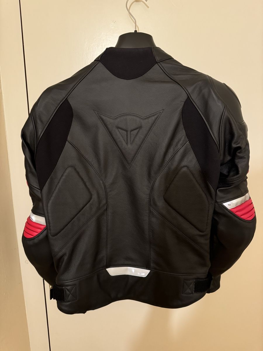 Giacche: Vendo Giacca Moto - Dainese – Nuovo (secondo la descrizione) da Davesco-Soragno venduto da lar_n5p8 4