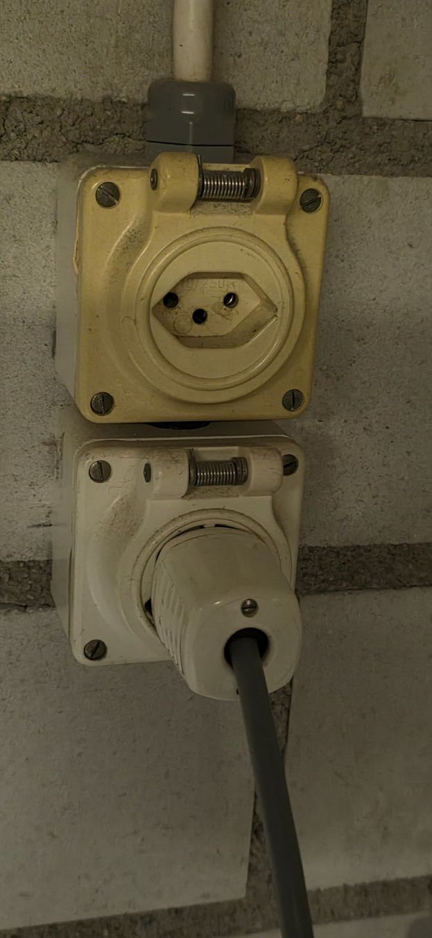 V-Zug Lavatrici: Waschmaschine V-Zug Adora SL (FN257) – Usato da Aarburg venduto da ebbe_im_portemonnaie 2