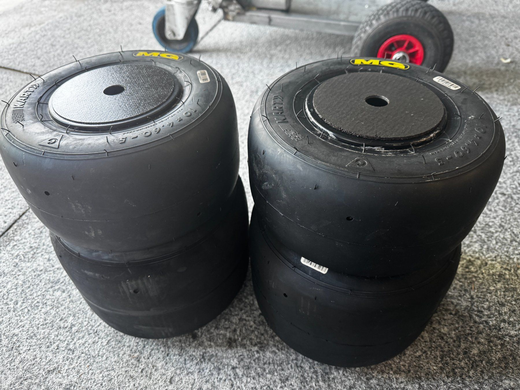 Karts: Kart Reifen Slick MG Neu – Gebraucht aus Recherswil von KH-Racing