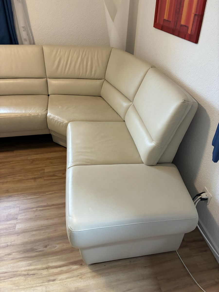Sofas: Eckpolstergruppe in Echtleder – Gebraucht aus Menznau von Cabrio77rot 2