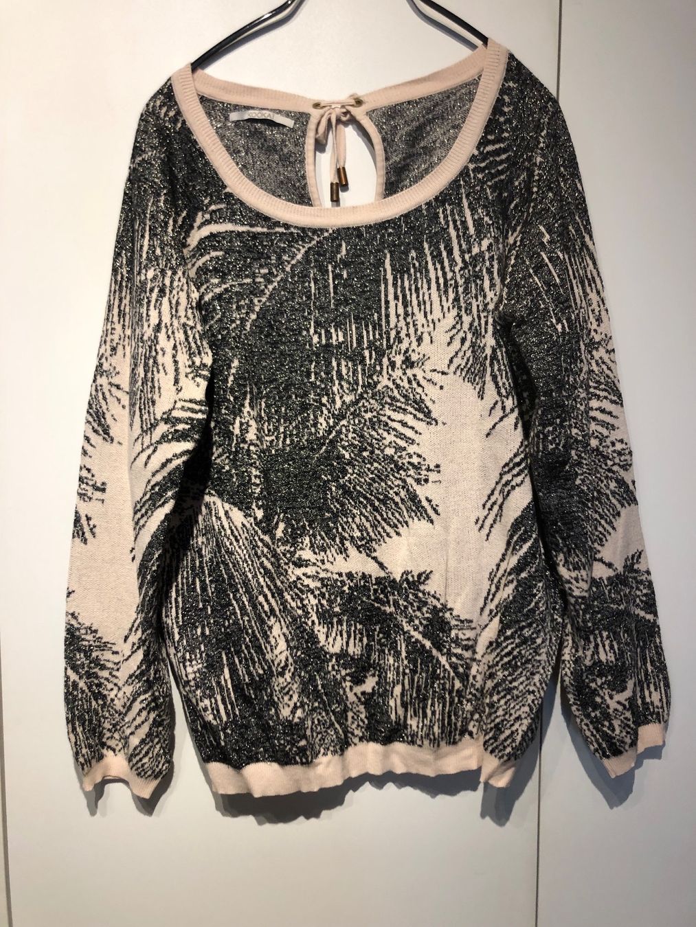 Kookai Maglioni & Felpe: Kookai glitzernder Strickpullover mit Palmenmotiv, Gr. M – Usato da Grellingen venduto da dinge