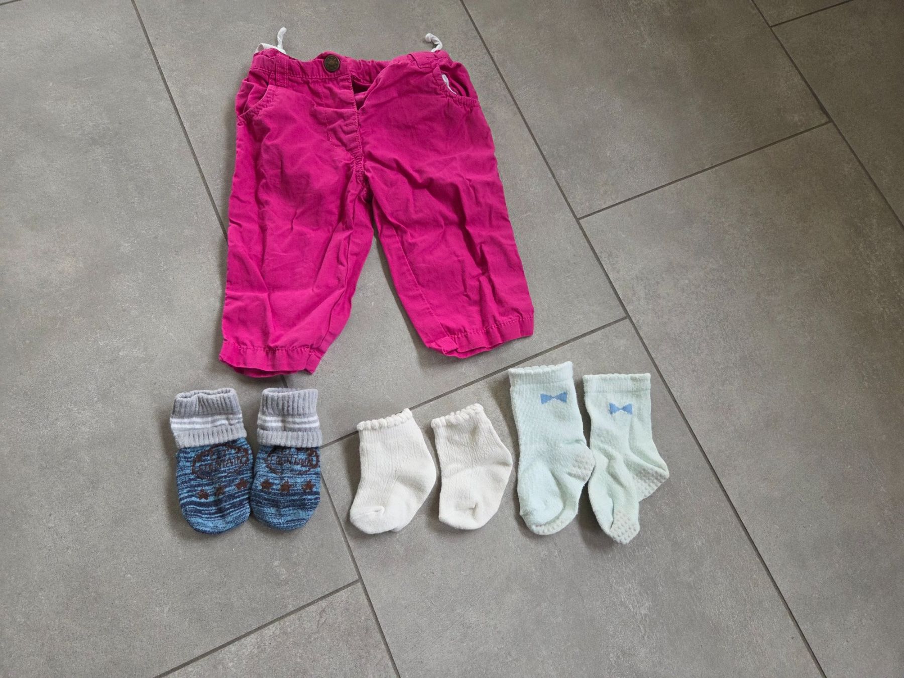 Lotti & Set di vestiti: 9- teiliges Kleiderpaket Grösse 68 – Usato da Wiesendangen venduto da troawus 3