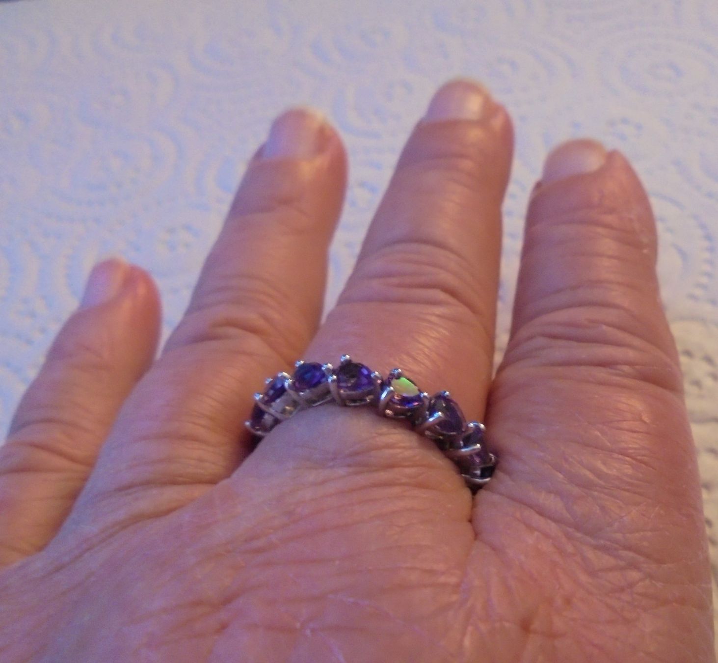 Anelli: Echtschmuck: Eternity-Ring mit Amethyst, 925er Sterling-Silb – Nuovo (secondo la descrizione) da Zuchwil venduto da maumauchi 4