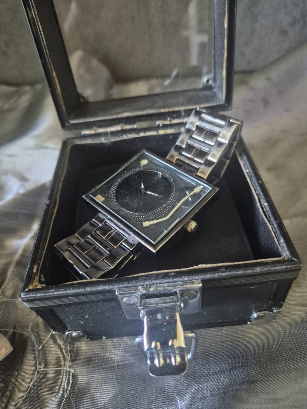 Orologi: DJ turntable FLUD Watch – Usato da Essertes venduto da onezoneplay