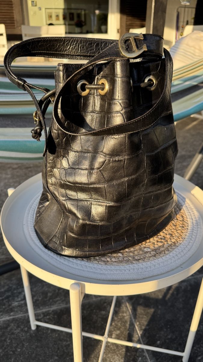 Aigner Borse: Aigner Bucket Bag / Beuteltasche – Usato da Speicherschwendi venduto da sen_r6wk 2