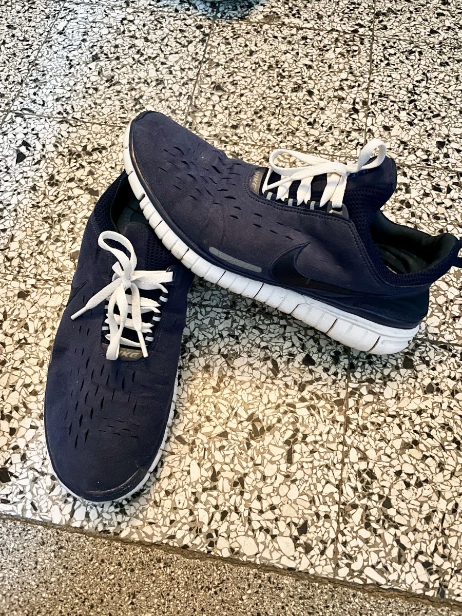 Nike Scarpe da uomo: Nike Frees Grösse 42.5 – Usato da Bern venduto da VincentCassel